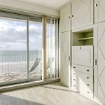 Pieds Dans L'eau - Balcon Vue