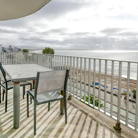 Pieds Dans L'eau - Balcon Vue Апартаменты *