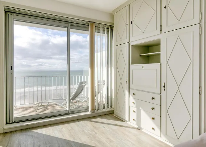 Pieds Dans L'eau - Balcon Vue